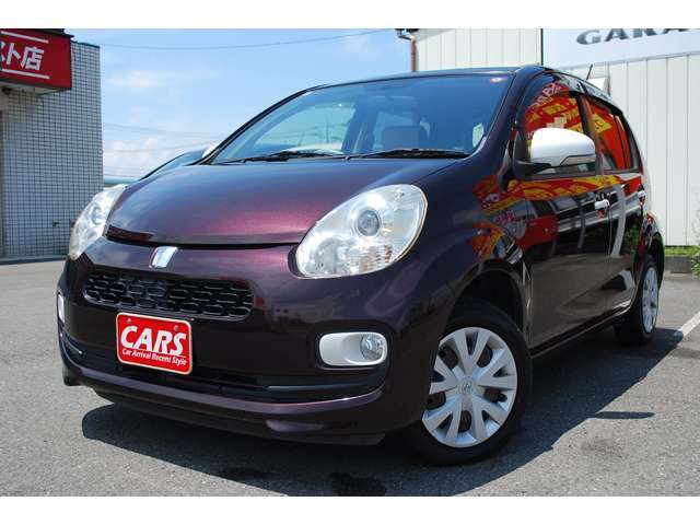 年式相応ですが、納車時にはできる限りキレイに納車させていただきます。どうしても気になるところ等ありましたら、低価格にてお直しいたしますので、何なりとお申し付けください。