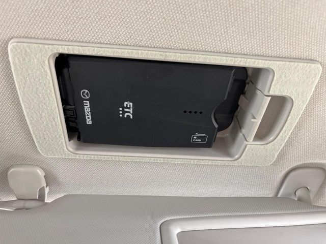 【ETC】高速道路の料金所をストレスなく通過！話題のスポットやサービスエリアに多い「スマートIC」利用時は必須のアイテムです。当店でセットアップを実施、ご納車当日からすぐにご利用いただけます！