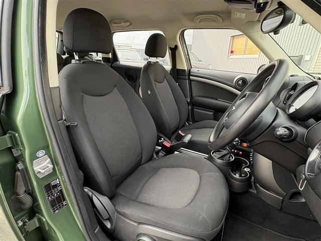 少人数で営業しているため、スムーズなご案内のためにもご来店前に一度ご連絡いただけますと幸いです。ご相談だけでも歓迎