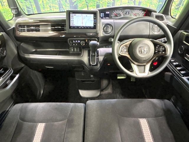 グループ総在庫数約30，000台！！全国の系列店からメーカー・車種問わずご紹介出来るので、あなたにピッタリのお車が見つかるはずです♪まずはお問い合わせ下さい☆
