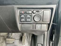 オプションにて、1年もしくは2年保証をお付けできます。走行距離無制限。消耗品まで保証。オイル交換無料チケット10回分付。（チャンスグループ内での修理が条件です）