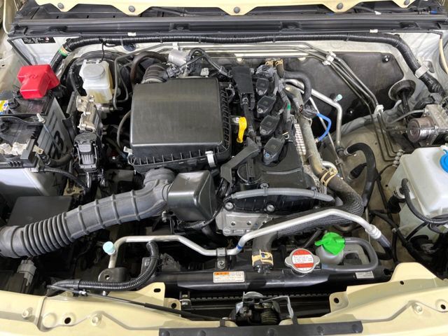 親切・丁寧な専門メカニックスタッフが応対！・車検・点検整備・事故等の修理などアフターサービスも安心。お車のカスタマイズもネクステージのサービススタッフまでご相談ください！