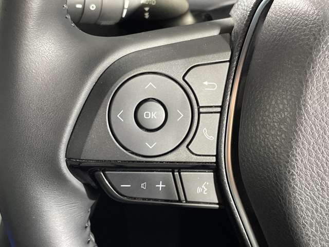 【運転席操作部】『運転席周辺の装備』の画像になります。快適なドライブを楽しむための機能が装備されています！運転席から触れるので使いやすいです！