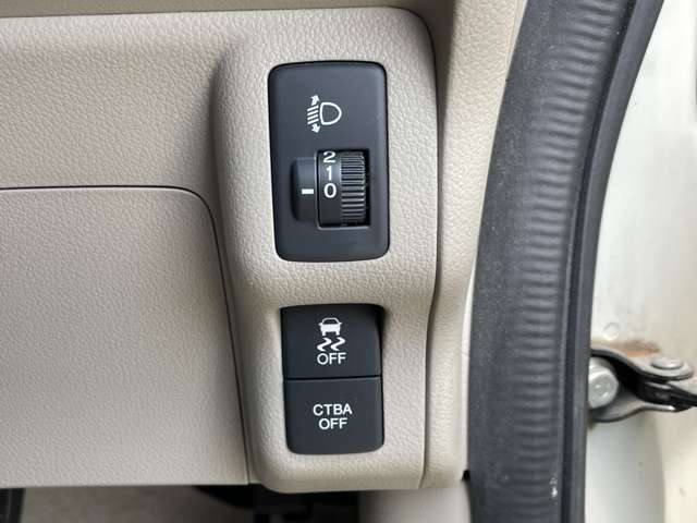 快適なドライブを楽しむための機能が装備されています！運転席から触れるので、使いやすいです！除菌プランいれていただくと、さらに清潔で安心していただけます！