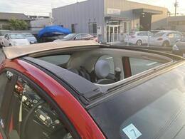 ソフトトップの開け方は3段階ありシーンに合わせて使い分け可能！！