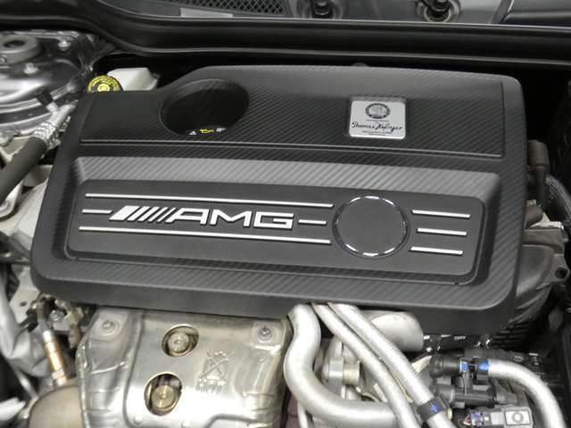 直列4気筒2，000ccターボエンジンを搭載！AMGならではのトルクフルな加速・安定した走行性能が魅力です！ストレスを感じる事無くドライブをお楽しみ頂けます！TEL：047-307-9933