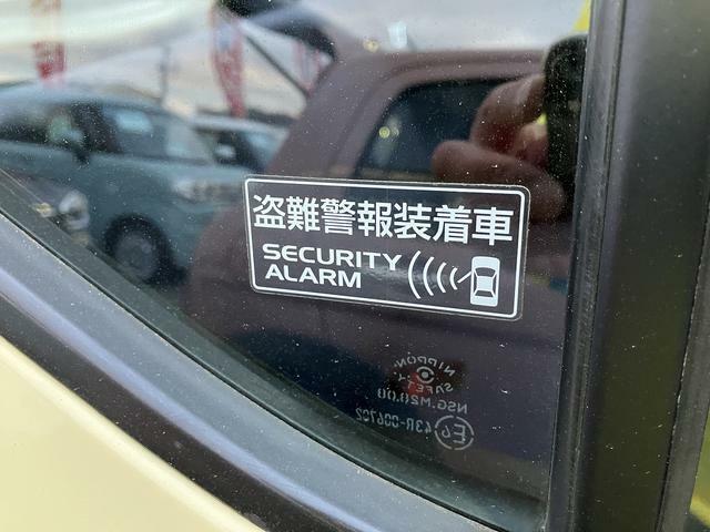 鍵穴から車内へ侵入を謀る車上荒らし策がセキュリティーアラームシステム☆