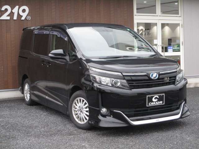 当店では、お客様のご来店に合わせて店頭に展示車を準備させていただいております。ご来店時に、店頭に現車がない場合もありますので、予めお電話にてご確認ください！フリーダイヤルまで