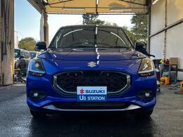 フロントボディー周辺に衝撃吸収構造を採用し、万一の衝突時に、歩行者の頭部だけでなく脚部へのダメージ軽減を図ります