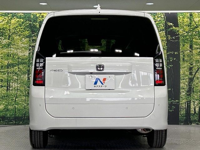 安心の最長10年・走行無制限保証（有償）をご用意。保証内容も充実はもちろん、無料点検＆オイル交換や、年中無休の全国・24時間ロードサービスも付帯されておりますのでご安心下さい。