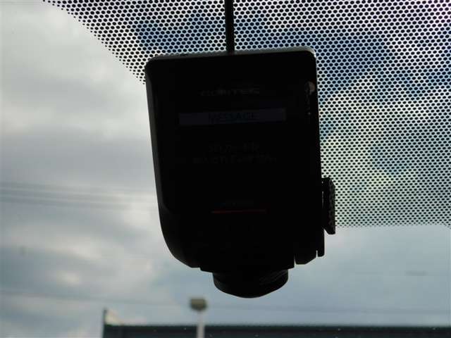 ドライブレコーダー