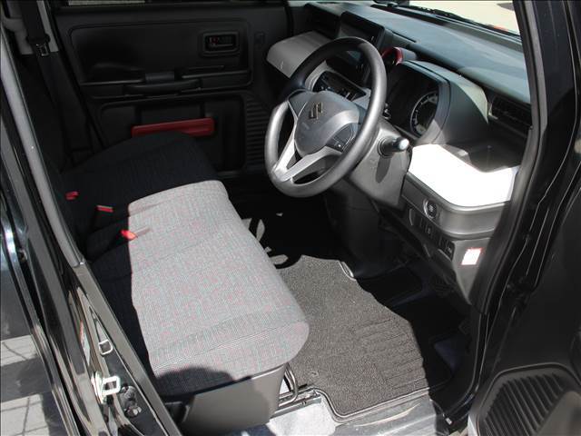 快適なカーライフを過ごしていただくためにオイル交換～定期点検や車検整備なども実施。国土交通省トップランクの指定工場6拠点、認証工場1拠点の体制で高いクオリティの整備を実施しております。
