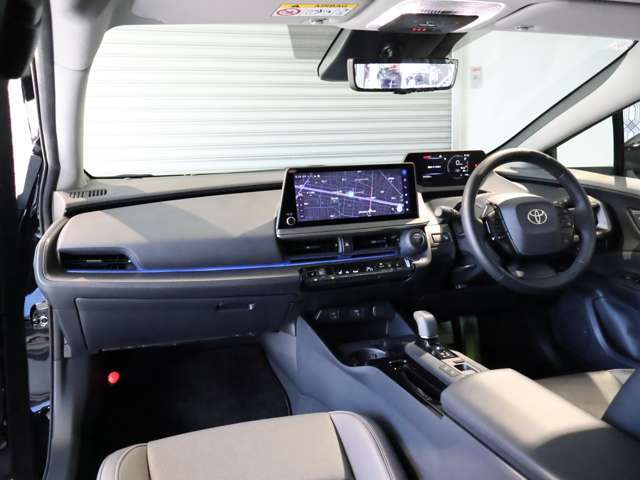 12.3型ディスプレイオーディオ、前後録画機能付きデジタルインナーミラーを装備しています☆