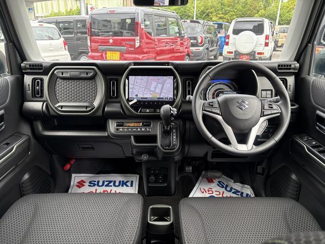 シートのへたりもステアリングのすり減りもなくキレイなクルマです！