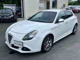 ◎ずっと無料◎当店にて購入頂いた車は、その車にお客様が乗られてる間は無料でエンジンオイルを交換致します（年2回迄、銘柄指定不可、ご来店が可能な方に限ります）。オイル代はバカになりません。大好評！