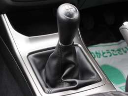 5速MT★クラッチのすべり感もなくマニュアル車でよくダメになるシフトのリンケージのガタもありません！