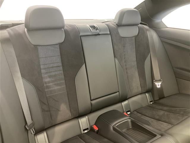 BMW、メルセデス、アウディといったドイツのプレミアムブランドをはじめとした、各種輸入車ブランドを同時に比較することができます。