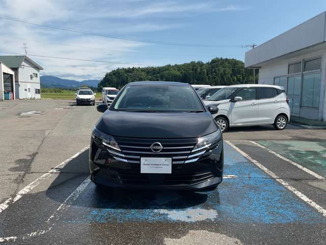 保証整備は全国の日産系ディーラーで受けることができます。2000以上の直営サービス工場があなたの愛車をサポートいたします！