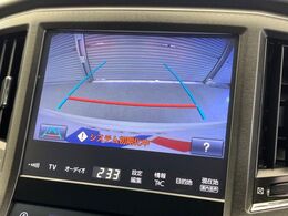 【バックカメラ】駐車時に後方がリアルタイム映像で確認できます。大型商業施設や立体駐車場での駐車時や、夜間のバック時に大活躍！運転スキルに関わらず、今や必須となった装備のひとつです！