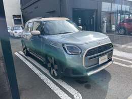 時を越えても今もなお輝きを放ち続ける確かな品質とともに、駆けぬける歓びをお届けすることをお約束いたします。