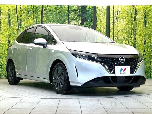 大好評のボディコーティング「弾スプラッシュコート」もご納車までに施工可能。通常のガラスコートと異なる、耐久年数6年の無機質ガラスコーティングが、ボディをキレイな状態に保ってくれます。