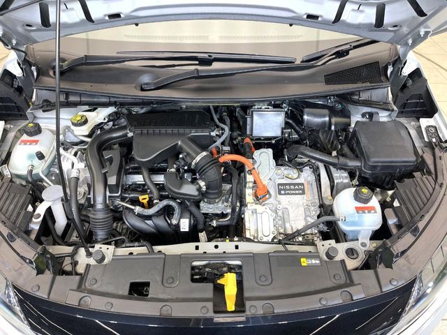 親切・丁寧な専門メカニックスタッフが応対！・車検・点検整備・事故等の修理などアフターサービスも安心。お車のカスタマイズもネクステージのサービススタッフまでご相談ください！