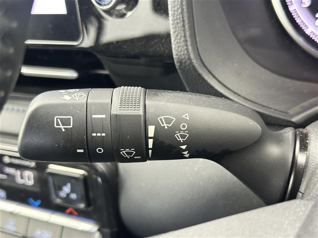 【運転席操作部】快適なドライブを楽しむための機能が装備されています！運転席から触れるので、使いやすいです！除菌プランいれていただくと、さらに清潔で安心していただけます！