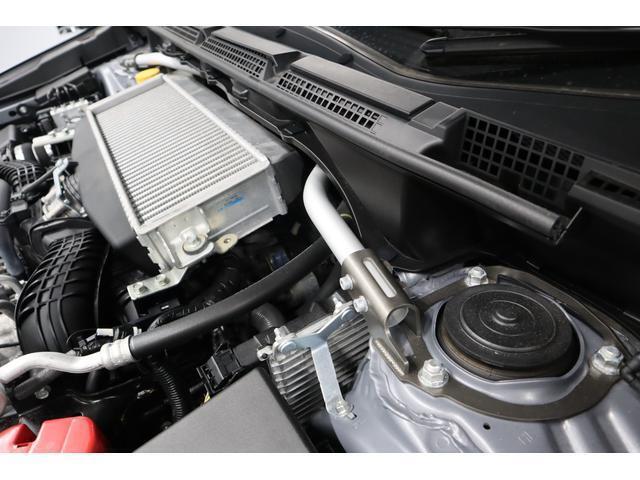 STIフレキシブルタワーバーが装着されてます。