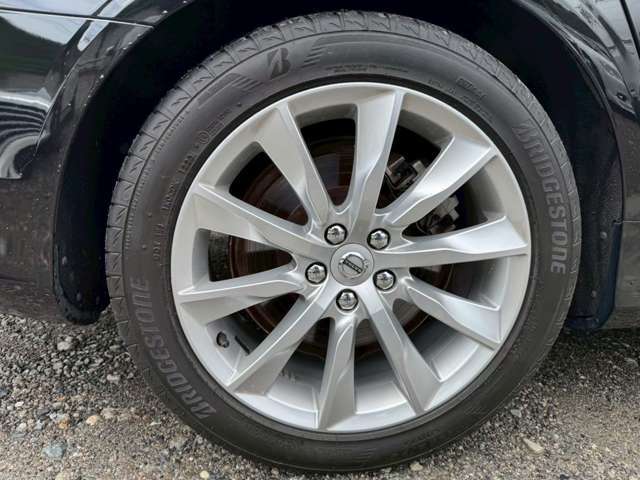 他にも在庫約30台前後取り扱いしています！！在庫にない車両（注文販売）も可能ですので是非お問合せ下さい！！
