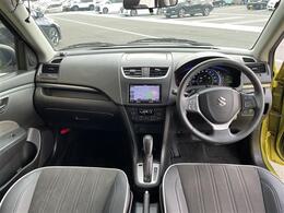 【インパネ全体】『インパネ全体』の画像になります。写真の内容に関してご不明点、ご質問等がございましたらお気軽にガリバー店舗までお問い合わせください。