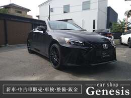 現行後期スピンドルグリル仕様/三眼LEDヘッドライト（シーケンシャルウインカー＆オープニングモーション）/19インチブラックホイール/黒革/レッドキャリパー/スマートキー2本/リアスモークフィルム