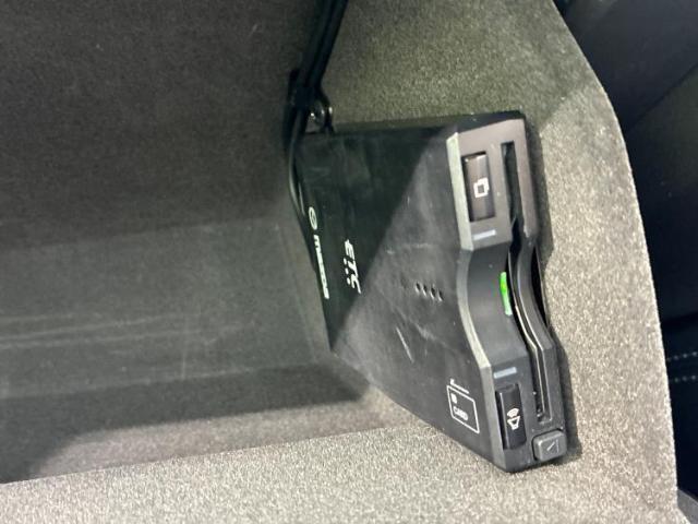 お車に合わせて無料保証以外にも、保証範囲、期間、距離を拡充させた有料保証もご用意しております！中古車の購入が初めてで不安・・・というお客様もご安心ください！