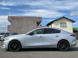 WECARSの在庫ページをご覧いただき誠にありがとうございます！WECARSは「お客様第一」をモットーにお客様のカーライフを全力でサポートいたします！