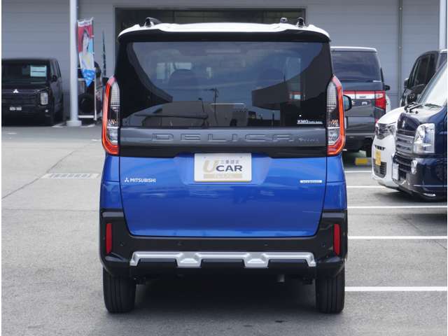 【安心の徹底クリーニング】エンジンルーム・シート下など、見えにくい部分までしっかりと清掃を実施！気になる臭いもしっかり洗浄しています♪気持ちの良い車選びをお約束します♪