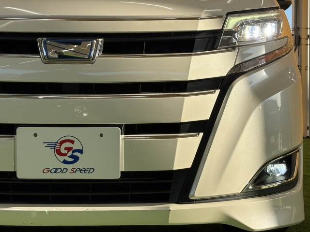 視認性に優れたヘッドライトです