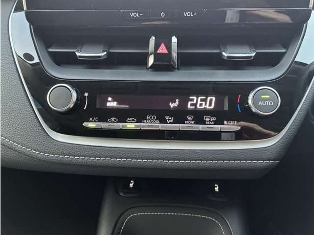 【サービス工場併設】点検・車検・メンテナンスはもちろん、アフターサービスもお任せ下さい。近隣のお客様は、サービス工場のご利用のみでも大歓迎！お得なメンテナンスパックもご用意しています！