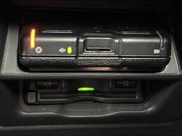 【ETC】有料道路を利用する際に料金所で停止することなく通過できる、ETC車載器（ノンストップ自動料金収受システム機器）が装備されています。セットアップを行うことで利用可能になります。