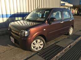 軽自動車から輸入車、バン・トラックまで、幅広く取り扱っており、一般の中古車販売店様の様な店舗運営コストを削減する事で、お値打ちにご提供させて頂いております。