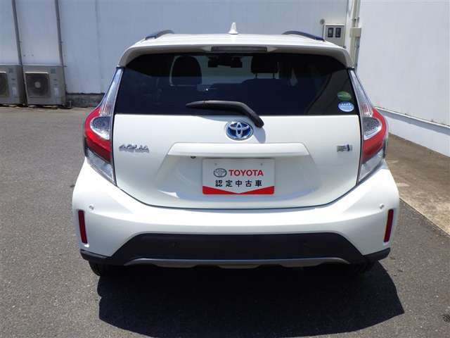 すぐ乗れる中古車も当店はラインナップ！！全車1年距離無制限保証付き！まるまるクリンで内外装キレイ！マイカーローンは最短15分で審査可能！お車のことならまず当店にご相談ください！