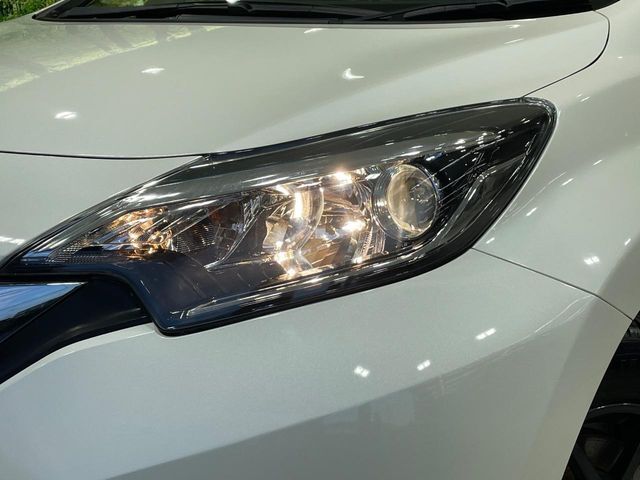 夜間や荒天時により良好な視界で安心な走行をご希望される方には【高輝度LEDヘッドライト】の取付がおすすめ！多くのお客様にご好評いただいております♪