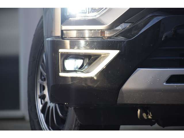 週末は中古車展示会に出展していますが、事前にご連絡頂ければお店にご用意してお待ちしています♪