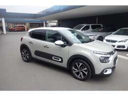 弊社ポリシーとして、全中古車、お忙しく実車確認できないお客様のために実車確認頂かなくとも安心して購入頂けるクオリティを目指して仕上げております。全国のディーラーで保証が受けられます！