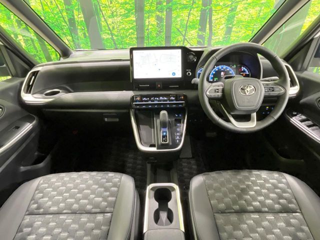 グループ総在庫数約30，000台！！全国の系列店からメーカー・車種問わずご紹介出来るので、あなたにピッタリのお車が見つかるはずです♪まずはお問い合わせ下さい☆