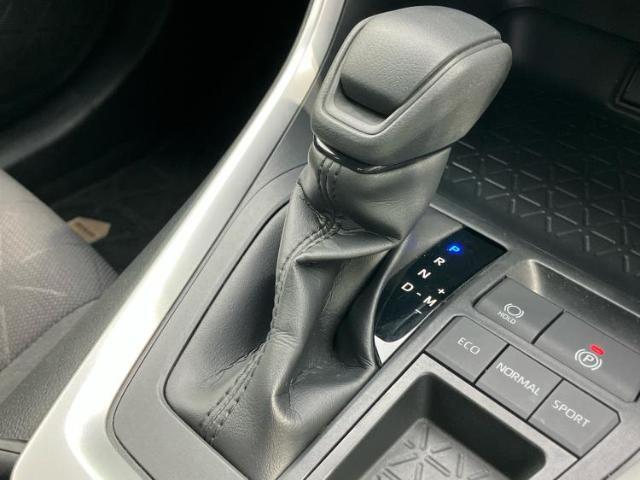 こちらのお車はいかがでしょうか？少しでも気になっていただけましたら是非お問い合わせください！さらにお車の詳細をお送りいたします！