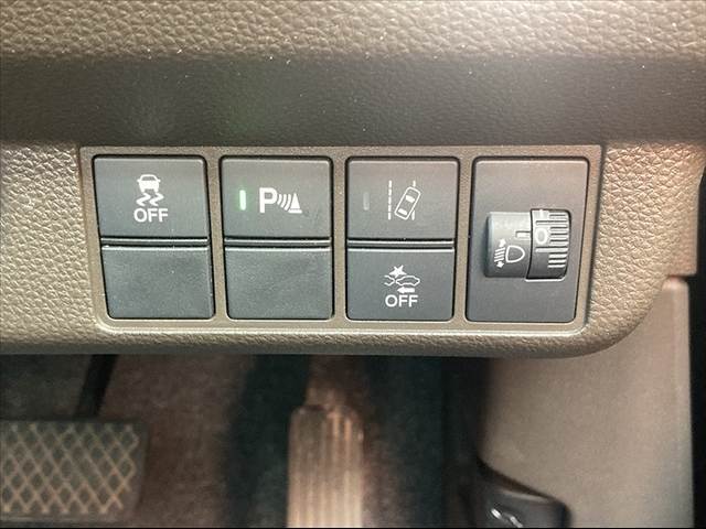 【ホンダセンシング】ホンダ車の安全装備の呼称。先進の安全運転支援機能で、さまざまなシーンで運転をサポート。事故等のトラブルを未然に防ぐことが可能です。