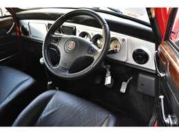 【高品質車のみ在庫】当社では、主に正規ディーラーからのワンオーナー車、弊社管理ユーザー下取車・買取車、弊社近隣のお客様からの直接買取車、等にて総合評価4.5点以上の高品質車両を販売させて頂いております。