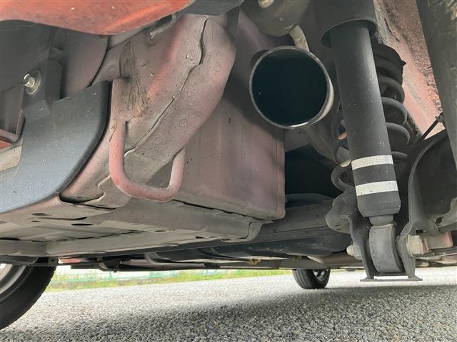 価格に自信アリ！当店は田舎にある小さな車屋さんです。家賃・人件費などのコストを削減し、仕入れは全国のオークションやお客様下取り車等から厳選することで、状態の良い車の低価格を実現しております！