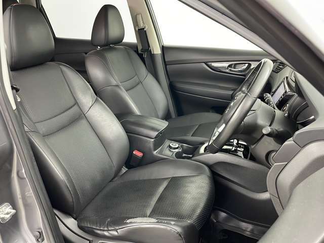 【運転席操作部】快適なドライブを楽しむための機能が装備されています！運転席から触れるので、使いやすいです！除菌プランいれていただくと、さらに清潔で安心していただけます！