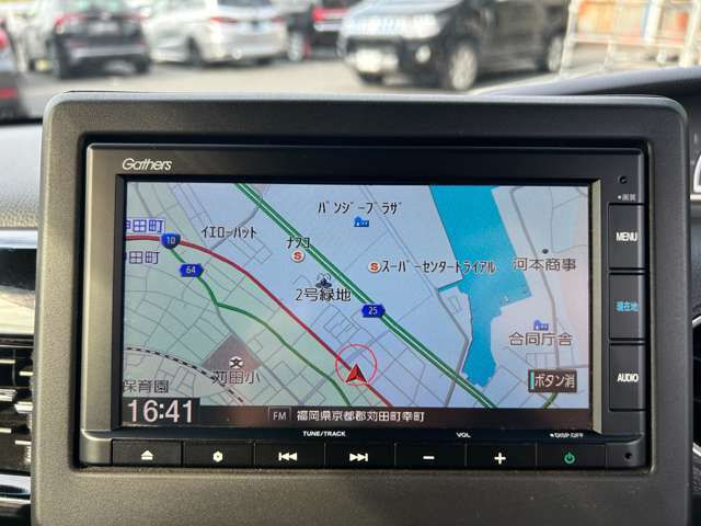 便利なナビ付！旅行やレジャーにと様々なシーンで大活躍！ドライブが楽しくなりますね！