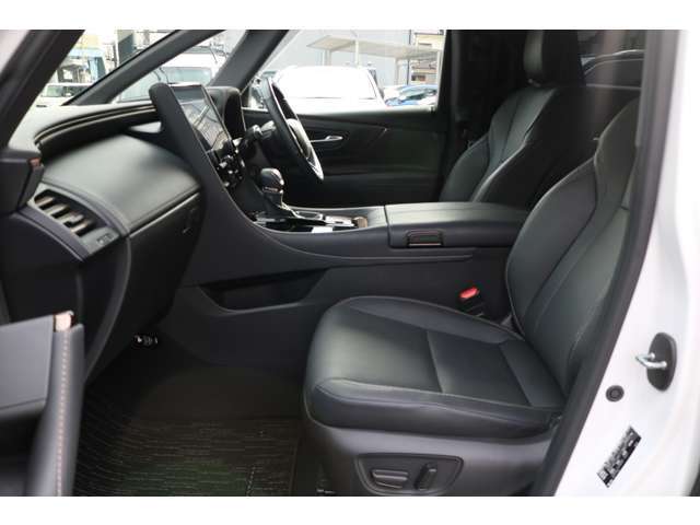 ◆ワンオーナー◆純正ナビ◆フルセグ◆革シート◆フリップダウンモニター◆パワーバックドア　◆デジミラ◆※車両は店舗から離れた場所に保管してますので御来店の際は事前に御連絡を頂きます様お願い致します※